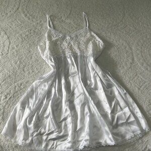 Vintage short nightgown size M